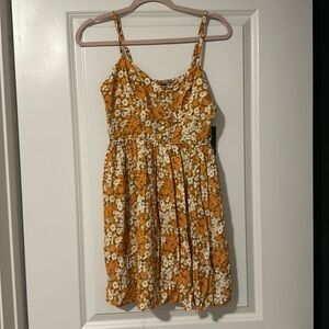 NEW WITH TAGS cute summer dress!